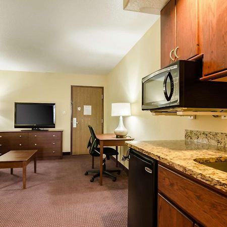 Comfort Inn Колбі Екстер'єр фото