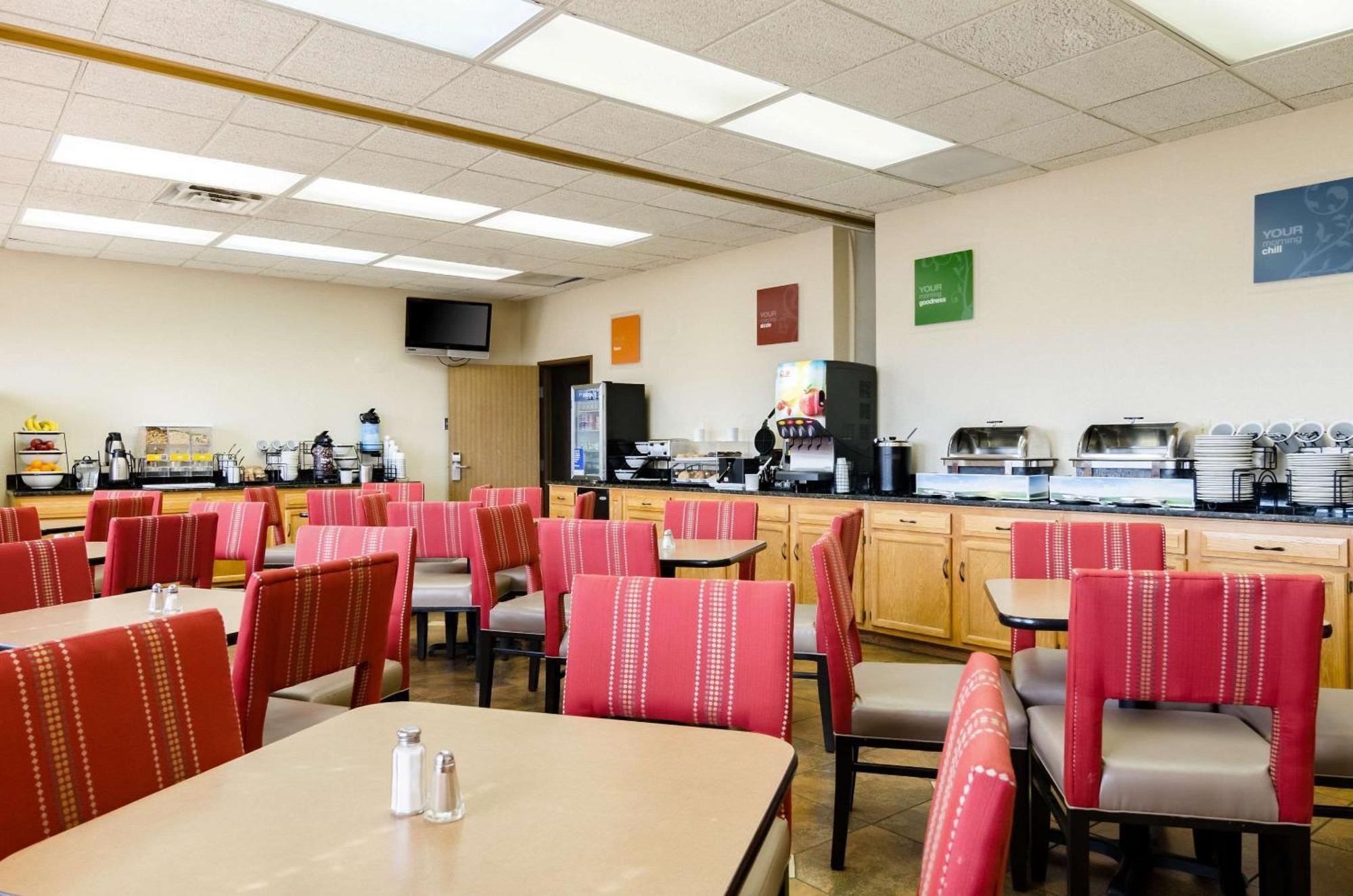Comfort Inn Колбі Екстер'єр фото