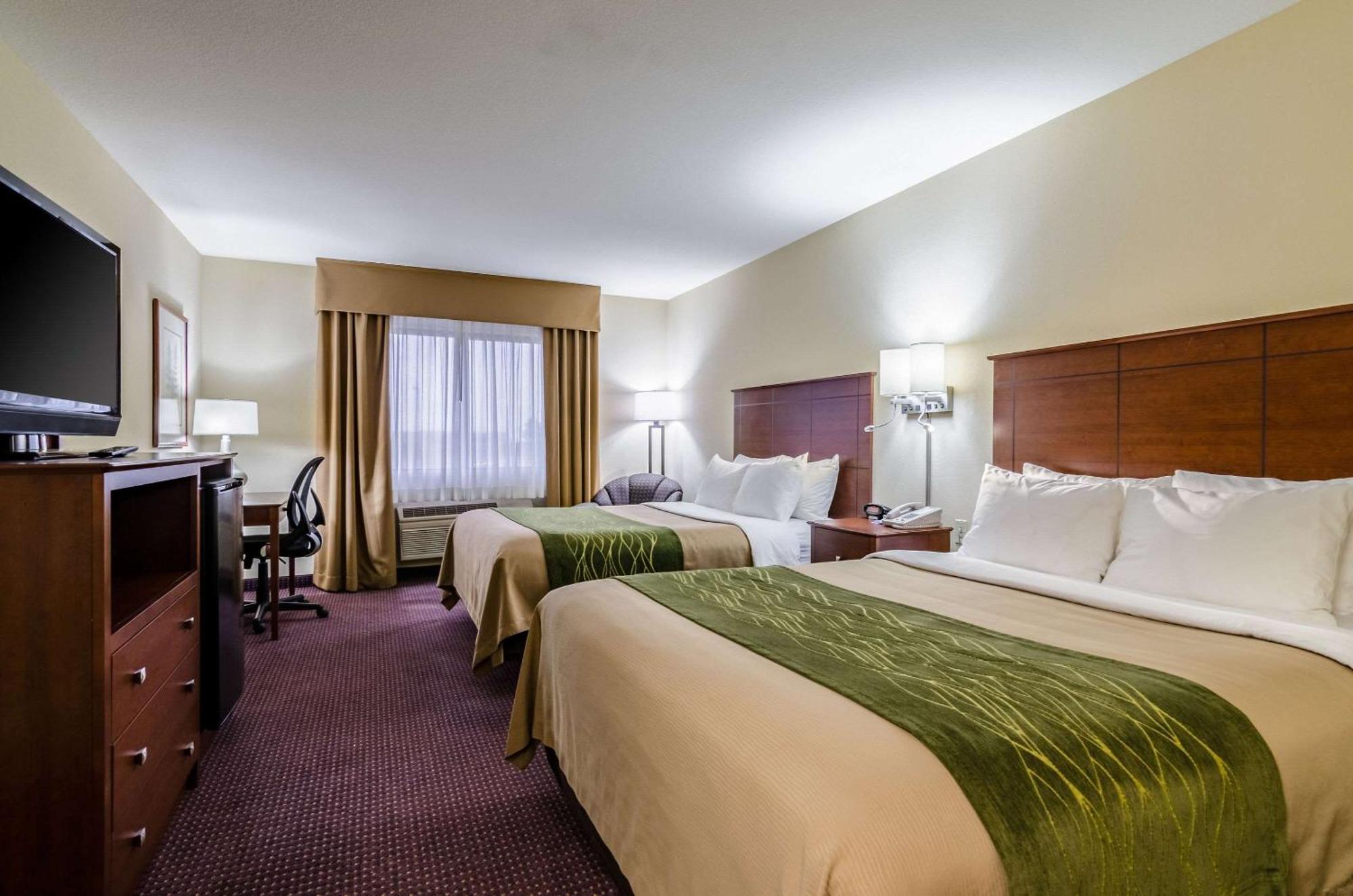 Comfort Inn Колбі Екстер'єр фото